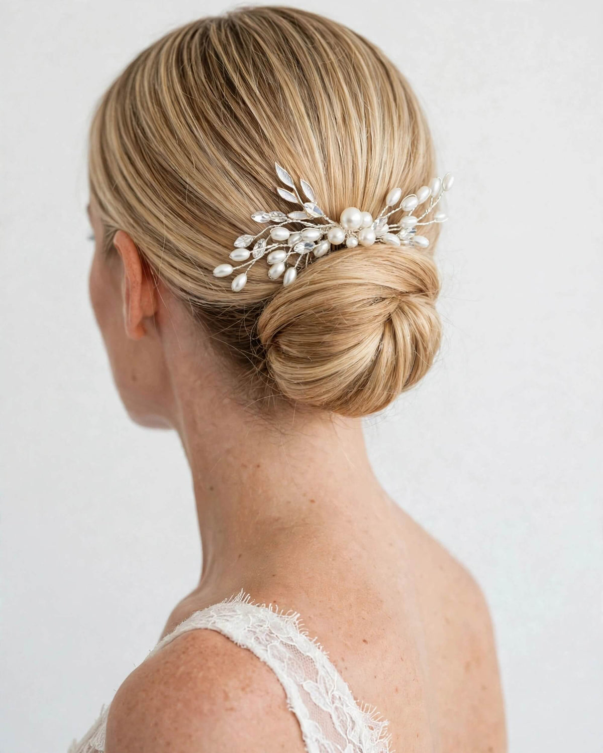 Bridal Hair Comb with Pearl & Leaf Branch Design – Wedding Hair Accessory