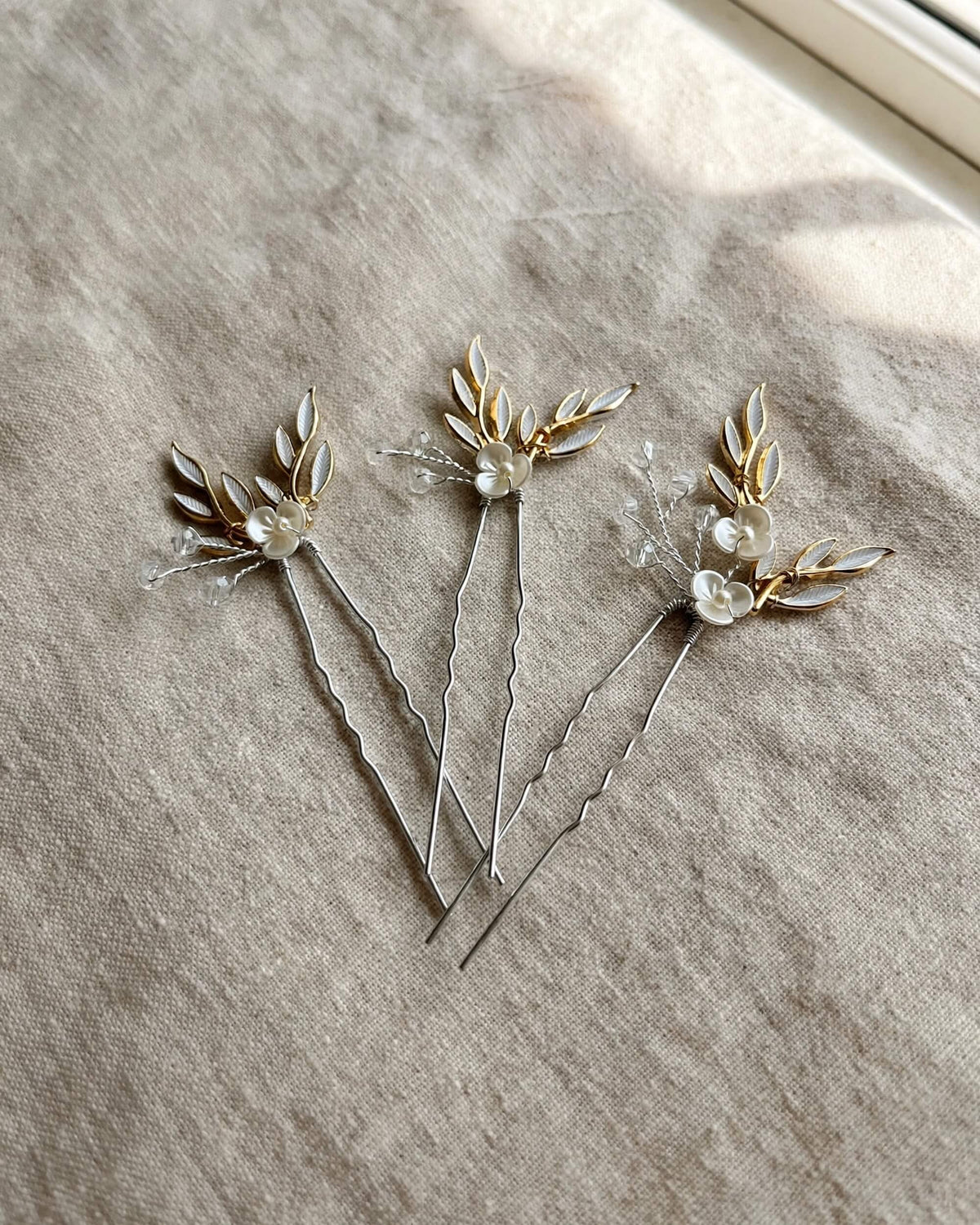 Bridal Leaf Pearl Hair Pins Set of 3 – Crystal Wedding Hair Accessories, Gold, Silver, Rose Gold