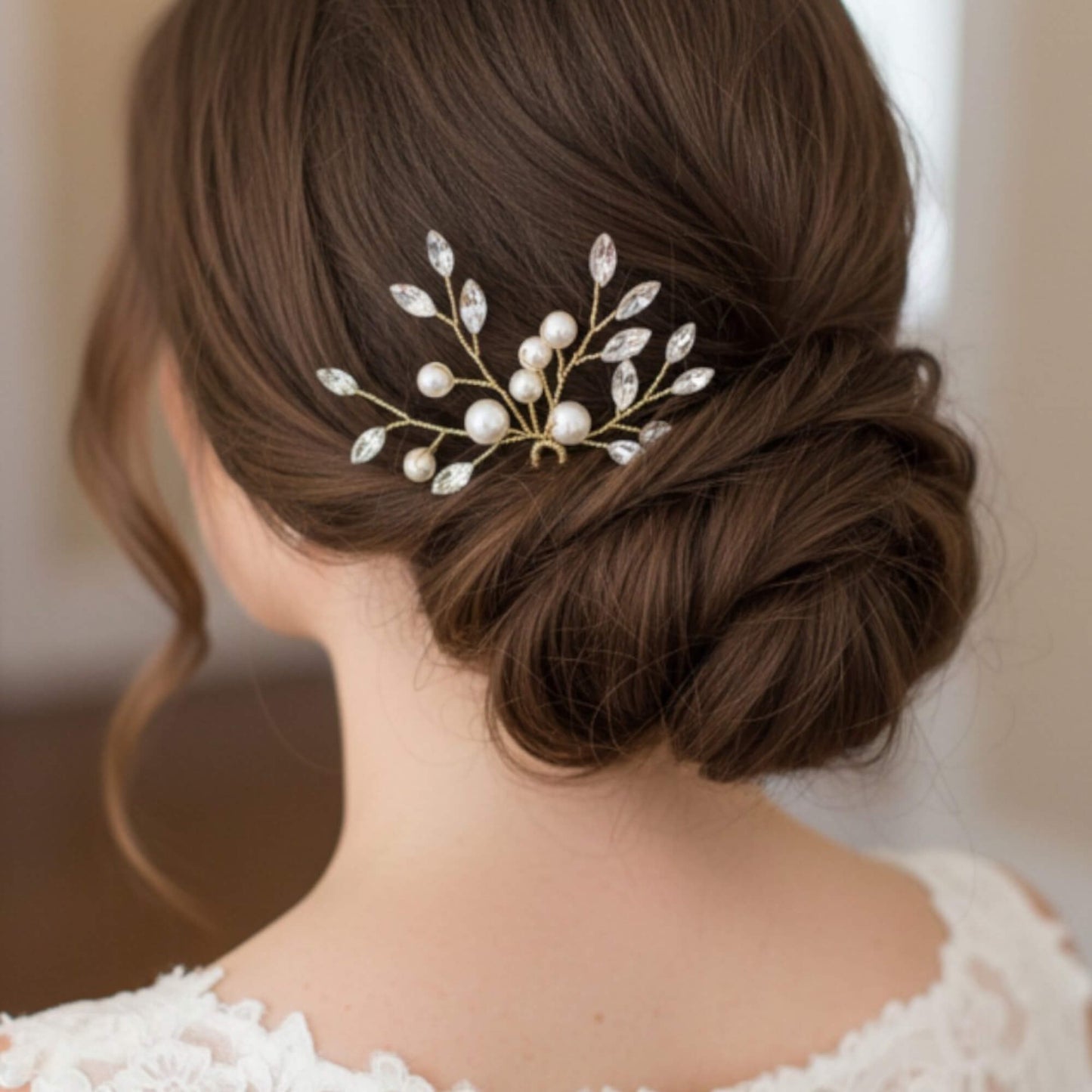 11cm gold bridal hair pin with Swarovski‑style pearls for Australian brides.