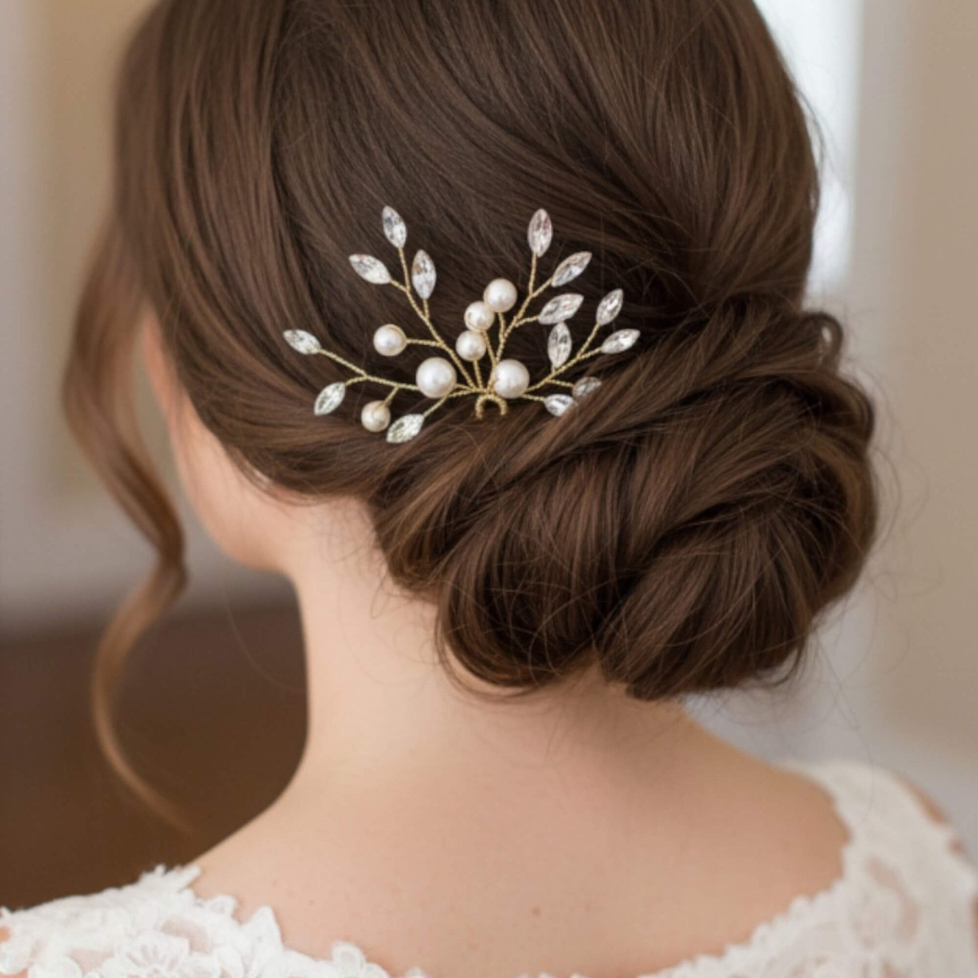 11cm gold bridal hair pin with Swarovski‑style pearls for Australian brides.