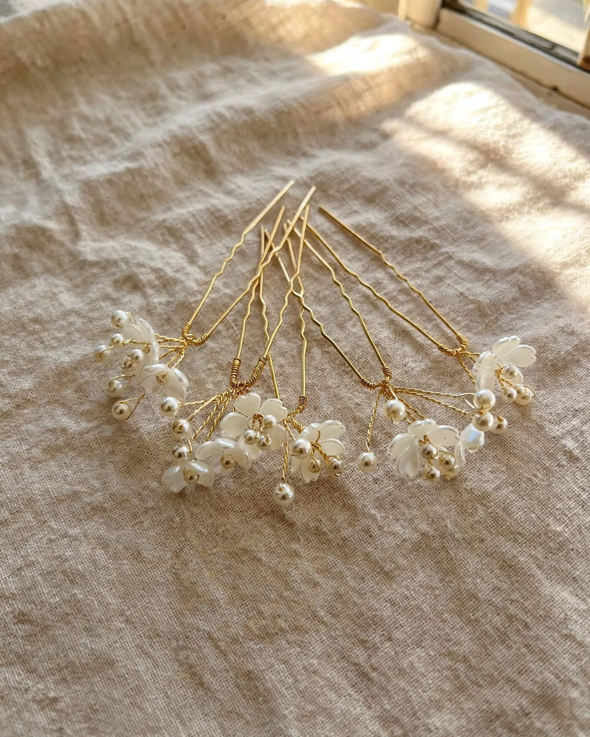 Bridal Floral Pearl Hair Pins Set of 5 – Crystal Wedding Hair Accessories, Gold, Silver, Rose Gold