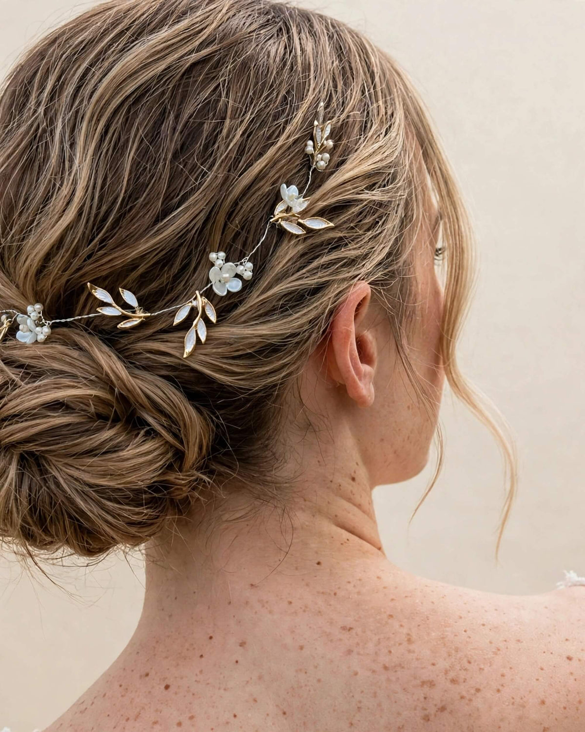 Bridal Hair Vine with Gold-Plated Leaves and Premium Glass Pearls – Wedding Hair Accessory