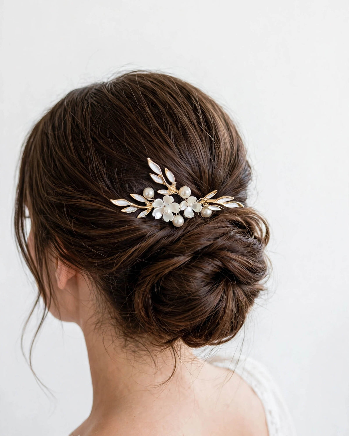 Bridal Hair Comb with Floral Pearls and Gold Leaves – Wedding Hair Accessory