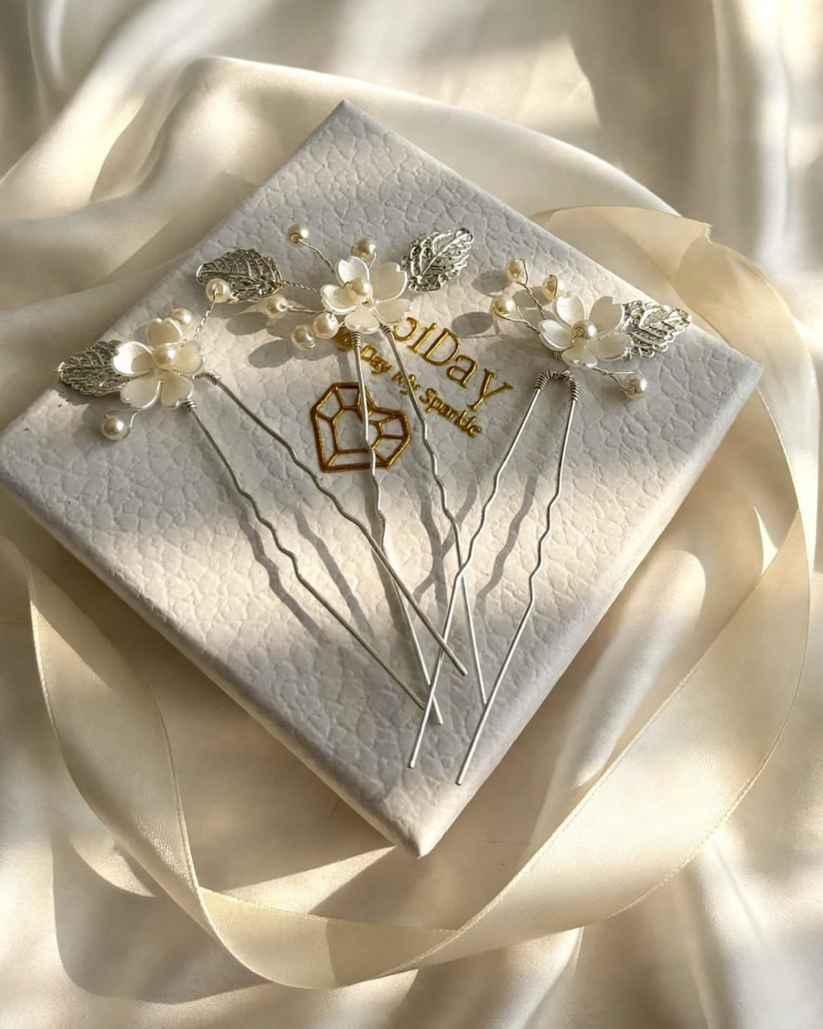 Leaf Pearl Bridal Hair Pins – Floral Wedding Hair Accessories for Bride